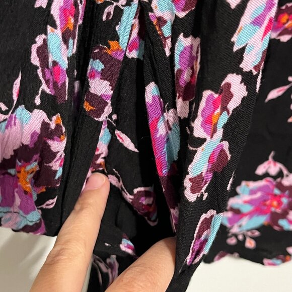 Lane Bryant Womens Bell Sleeve Blouse Size 22 Black Floral Dark Cottagecore Boho - Picture 4 of 9